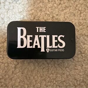 The Beatles Signature Series Pick Tin D'Addario 1CAB4-15BT1 incomplete set